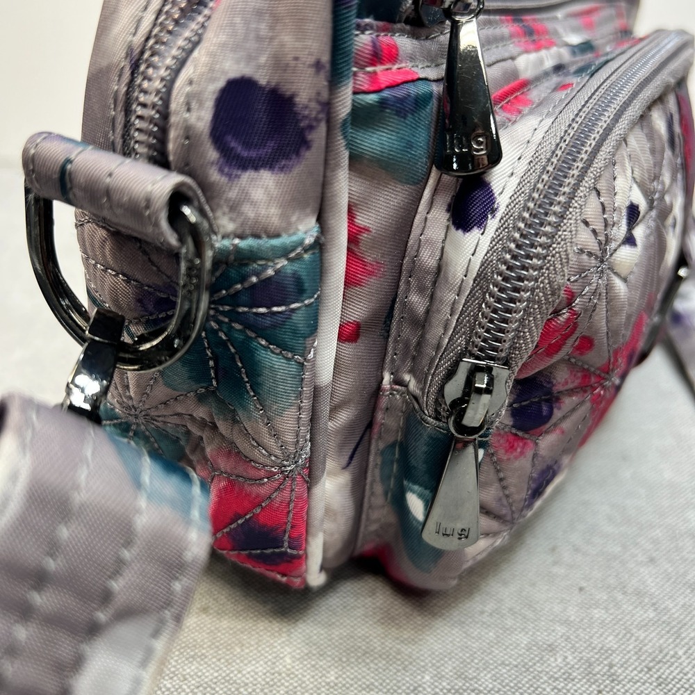 Lug Carousel Multicolor Gray/Pink/Teal/White Flower Print Crossbody Belt Bag - Picture 12 of 16